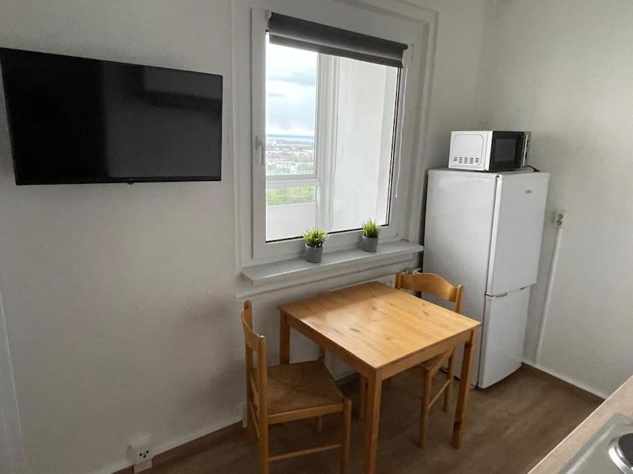 Max Appartements Neubrandenburg Exterior foto